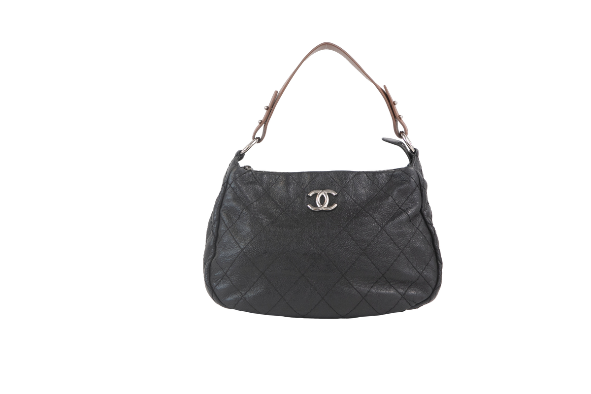 CHANEL ON THE ROAD HOBO BLACK GLAZED