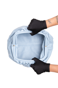 BOTTEGA THE POUCH BLEU CLAIR