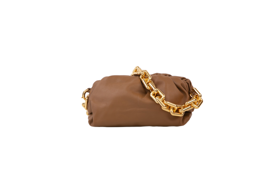 DESAPEGO SAIDE MATTAR BOTTEGA VENETA THE CHAIN POUCH TAN