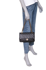 CHANEL CLASSIC MEDIUM DOUBLE FLAP CAVIAR BLACK - GOLD HDWR