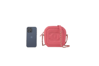 DESAPEGO ANA PAULA SIEBERT JUSTUS CHANEL OCTAGON PINK CAMERA