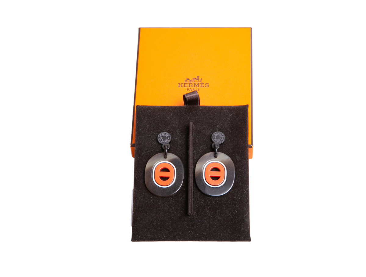 HERMÈS EARRINGS BUFFALO HORN DROP