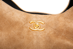 CHANEL 25 A COCO SUEDE CALFSKIN COCO BASE SHOPPING BEIGE/BLACK SUEDE E LEATHER