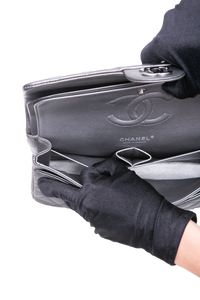CHANEL CLASSIC DOUBLE FLAP MEDIUM LAMBSKIN METALLIC GREY SILVER HDWR