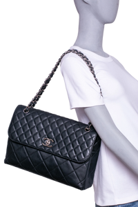 CHANEL THE BUSINESS FLAP BAG QUILTED BLACK