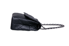 CHANEL THE BUSINESS FLAP BAG QUILTED BLACK
