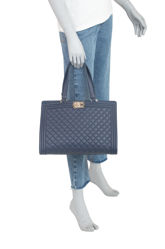 CHANEL BOY SHOPPING TOTE CAVIAR NAVY