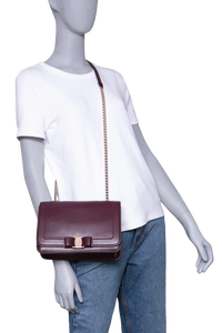 FERRAGAMO VARA SHOULDER BAG WINE