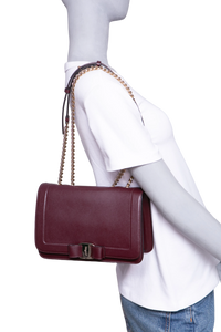 FERRAGAMO VARA SHOULDER BAG WINE