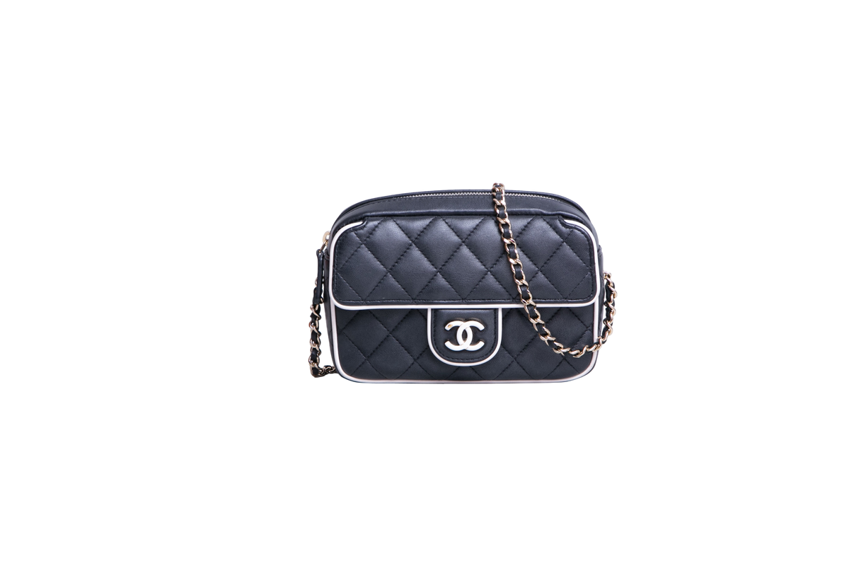 CHANEL 25 P CAMERA LAMBSKIN B&W GOLD HDWR
