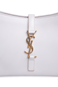YSL LE 5 À 7 HOBO IVOIRE