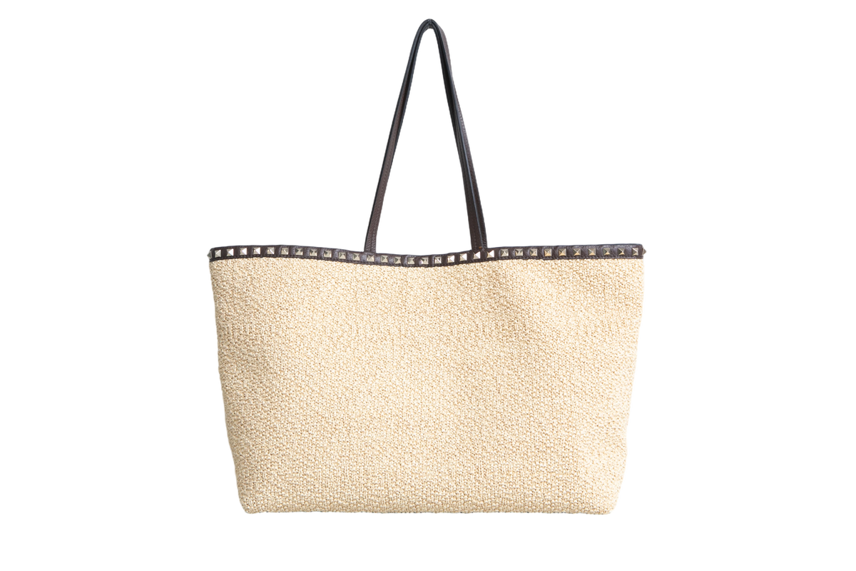 VALENTINO ROCKSTUD RAFFIA TOTE NATURAL/DARK BROWN
