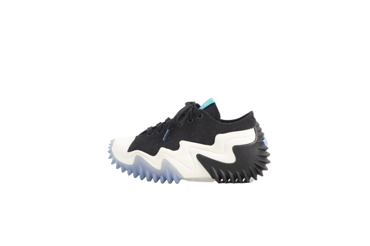 DESAPEGO THASSIA NAVES CONVERSE RUN STAR MOTION