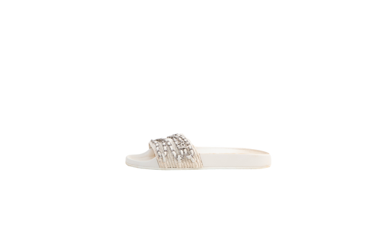 DESAPEGO THASSIA NAVES CHANEL SLIDE CHAIN WHITE