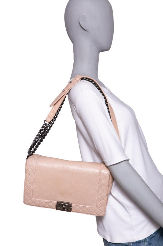 CHANEL BOY NEW MEDIUM REVERSO BLUSH SILVER HDWR