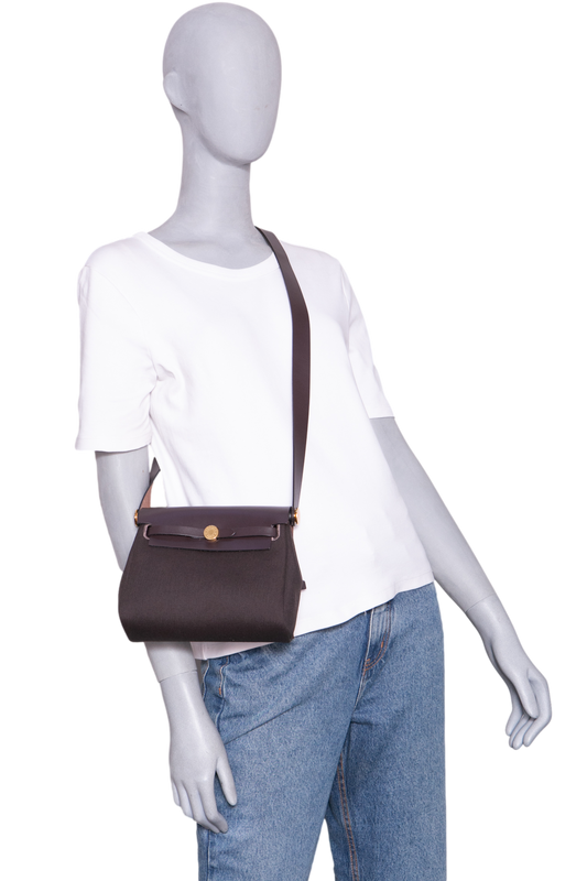 HERMÈS HERBAG RETOURNE 20 MILITARY TOILE VACHE HUNTER ÉBÈNE - GOLD HDWR