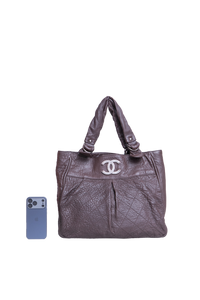 CHANEL LE MARAIS LARGE DISTRESSED LAMBSK IN BROWN