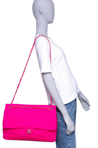CHANEL CLASSIC FLAP MAXI MATELASSÊ NEON PINK