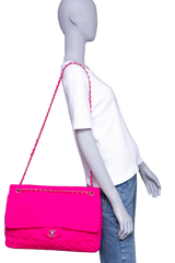 CHANEL CLASSIC FLAP MAXI MATELASSÊ NEON PINK