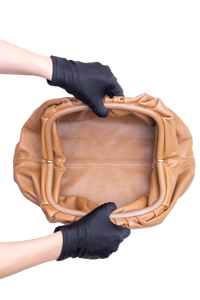 BOTTEGA THE POUCH LEATHER LIGHT CARAMEL