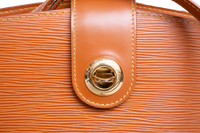LV CLUNY BUCKET EPI CARAMEL