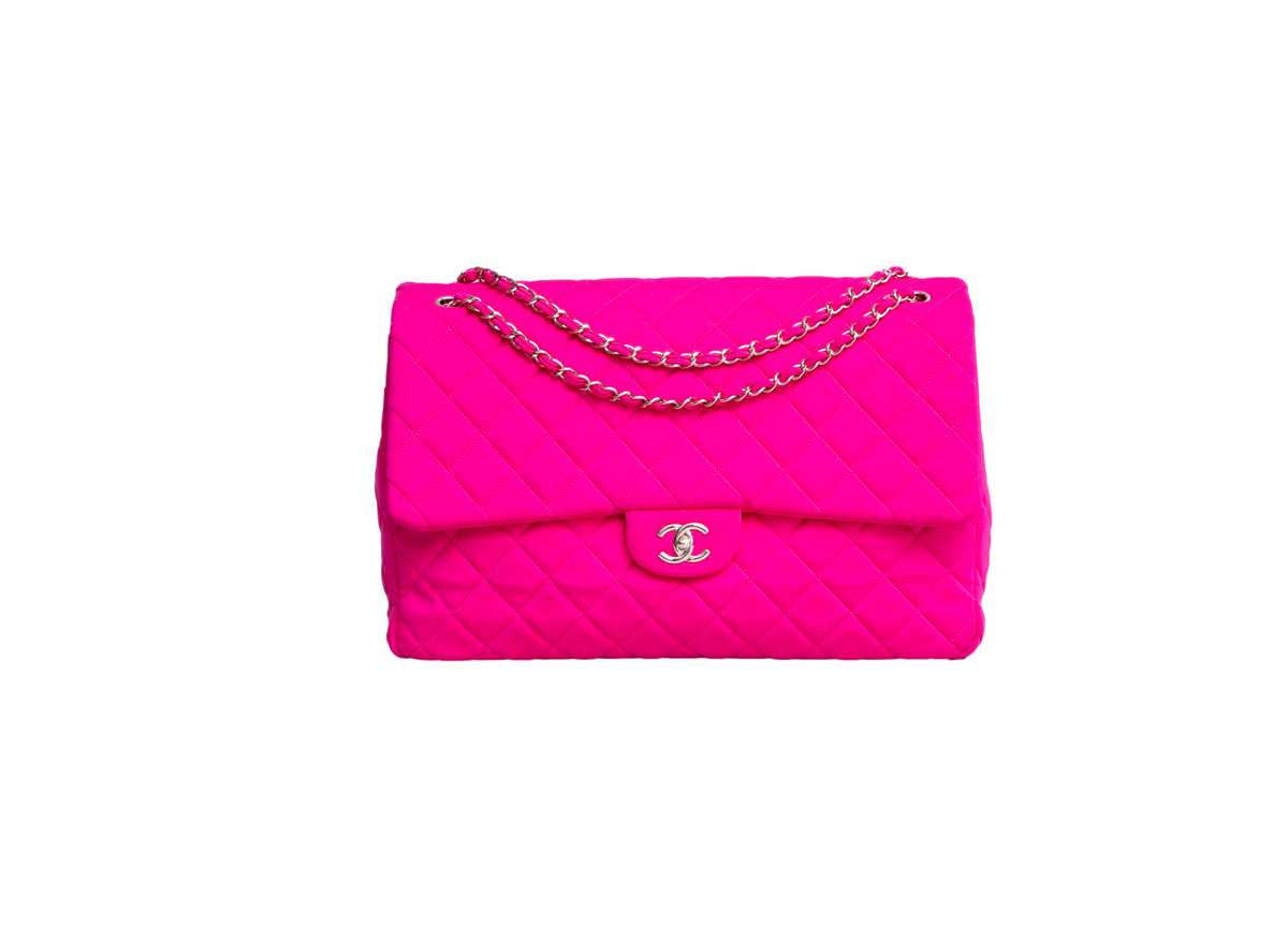 CHANEL CLASSIC FLAP MAXI MATELASSÊ NEON PINK