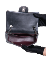 DESAPEGO RAYZA NICACIO CHANEL CLASSIC RECTANGLE FLAP CAVIAR BLACK