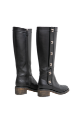 DESAPEGO TATIANA PILÃO CHANEL BLACK LEATHER TURNLOCK BOOTS - 34 1/2 BR