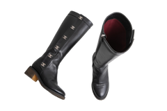 DESAPEGO TATIANA PILÃO CHANEL BLACK LEATHER TURNLOCK BOOTS - 34 1/2 BR