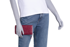 DESAPEGO TATIANA PILÃO CHANEL WALLET LONG RED CAMELIA ZIP