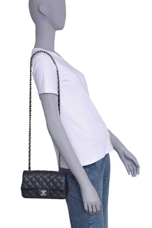DESAPEGO RAYZA NICACIO CHANEL CLASSIC RECTANGLE FLAP CAVIAR BLACK