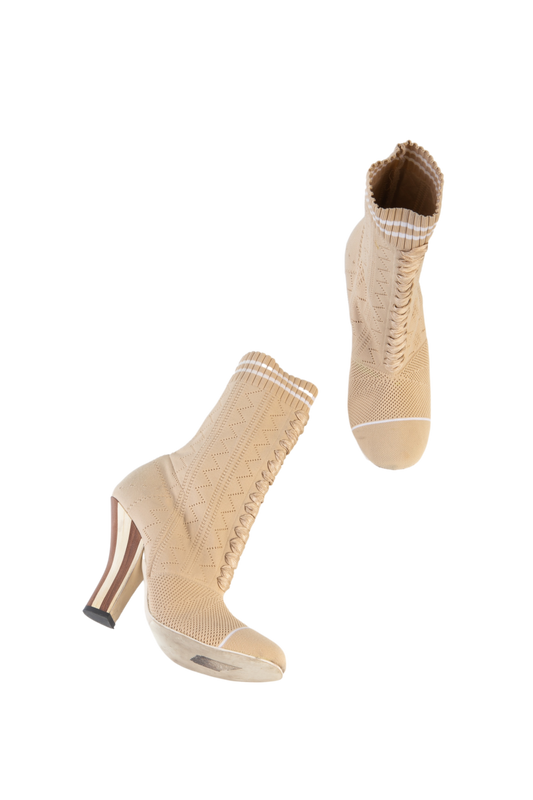 DESAPEGO THASSIA NAVES FENDI SOCKS BOOT BEGE