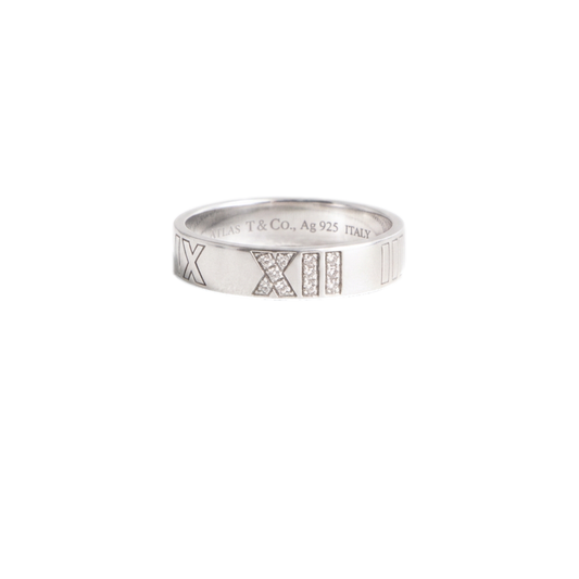 TIFFANY &CO. ATLAS DIAMOND RING WITH ROMAN NUMERAL 18K WHITE GOLD