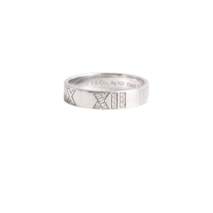 TIFFANY &CO. ATLAS DIAMOND RING WITH ROMAN NUMERAL 18K WHITE GOLD