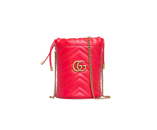 GUCCI MINI GG MARMONT BUCKET BAG MATELASSÊ CHEVRON RED