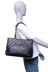CHANEL GRAND SHOPPING TOTE (GST) CAVIAR BLACK