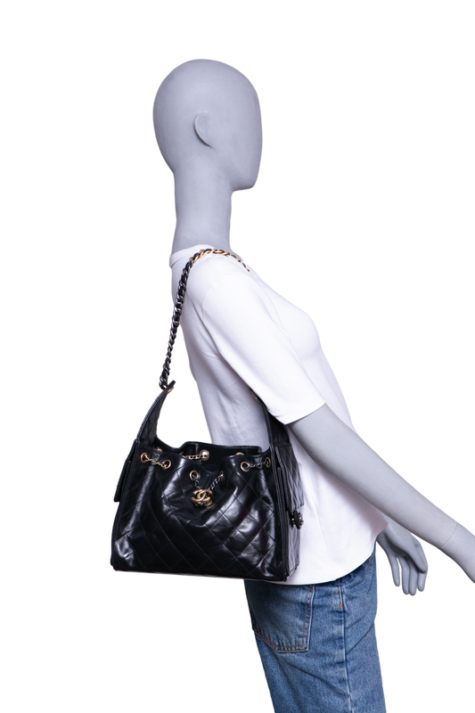 CHANEL 25 SMALL VEAU BRILLANT NOIR