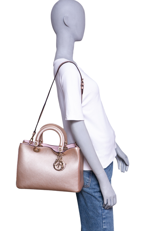 DIOR DIORISSIMO TOTE MEDIUM METALLIC ROSE