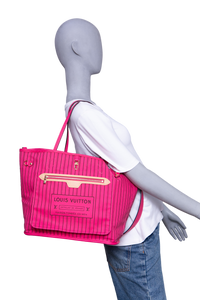 LV NEVERFULL BANDOULIÈRE INSIDE OUT MM PONDICHERY PINK