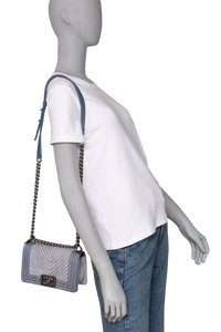 DESAPEGO DANDYNHA BARBOSA CHANEL BOY CHEVRON SMALL FLAP DENIM