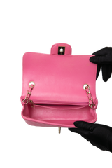 DESAPEGO DANDYNHA BARBOSA CHANEL CLASSIC MINI SF LAMBSKIN PINK