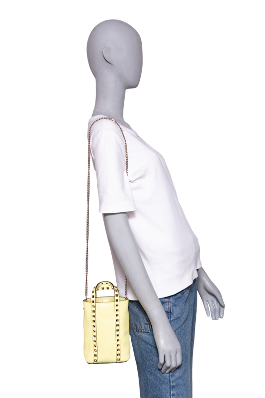VALENTINO ROCKSTUD MINI TOTE BAG IN GRAINED LEATHER YELLOW LIME