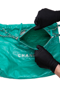 DESAPEGO BRUNA CARDOSO CHANEL 22 SMALL SHINY CALFSKIN GREEN-SILVER HDWR