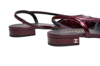 CHANEL PATENT CALFSKIN CROCODILE EMBOSSED CAP TOE CC SLINGBACK - DARK BURUNDY & BLACK - 36,5 BR