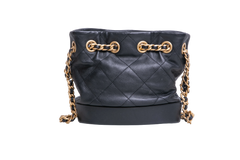 CHANEL BUCKET MATELASSE CHARM BLACK HDW GOLD