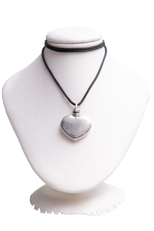 TIFFANY NECKLACE STERLING SILVER HEART FLASK