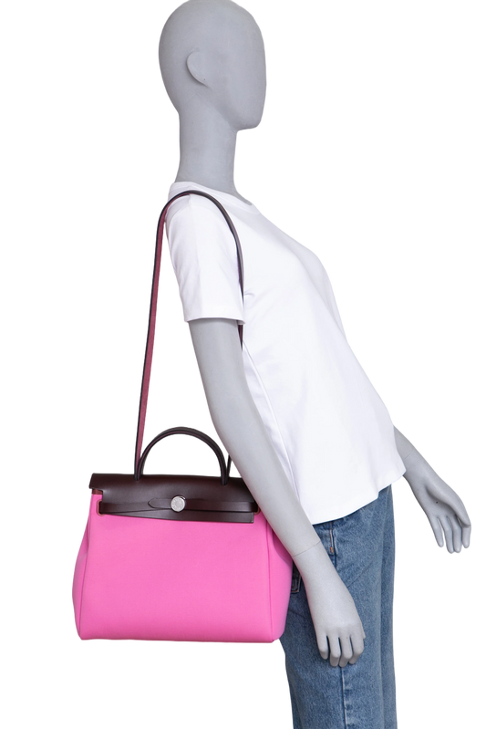 HERMÈS HERBAG 31 TOILE OFFICIER VACHE HUNTER PM 31 BUBBLEGUM RUBIS ROUGE 2024