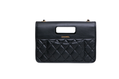 CHANEL AGED CALFSKIN GRAPHIC CATCH FLAP BLACK