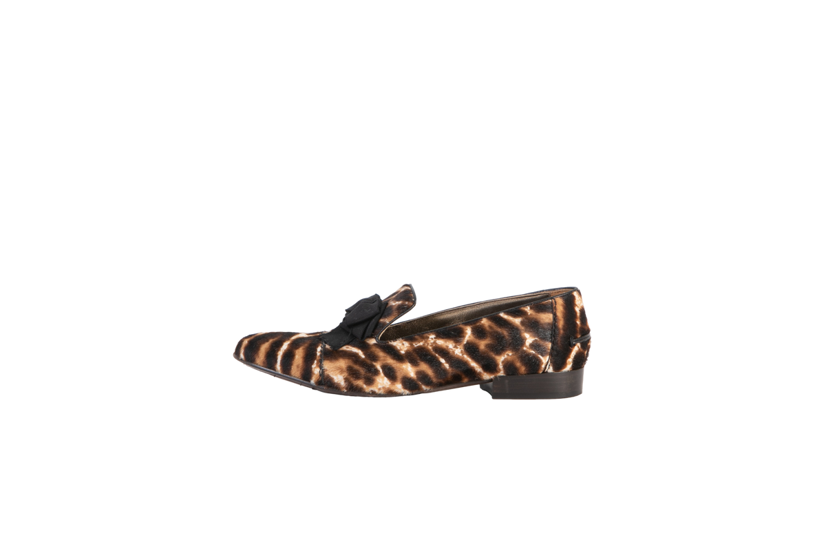 DESAPEGO THASSIA NAVES JIMMY CHOO LEOAFER LEOPARD FUR