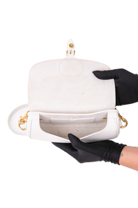 DESAPEGO NATI VOZZA DIOR BOBBY EAST WEAST OFF WHITE